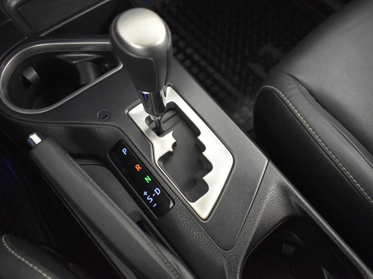 Toyota RAV4 с пробегом — 2018 год. Фото: #17