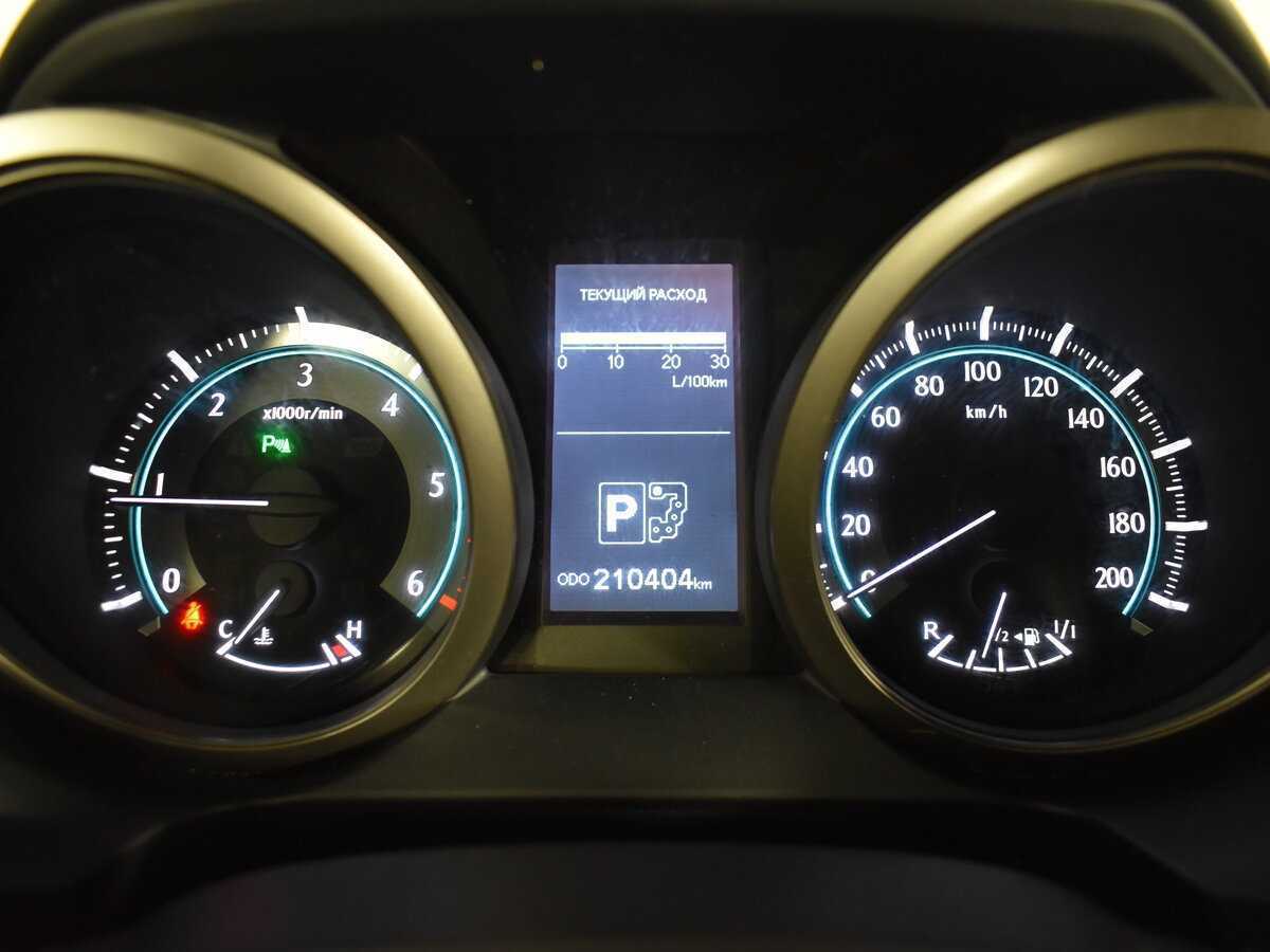 Toyota Land Cruiser Prado с пробегом — 2012 год. Фото: #12