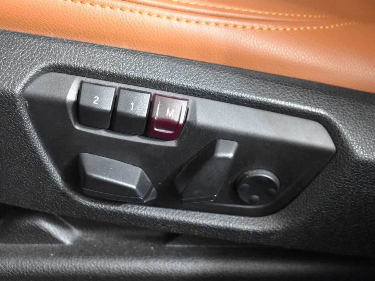 BMW 3 серии с пробегом — 2013 год. Фото: #9