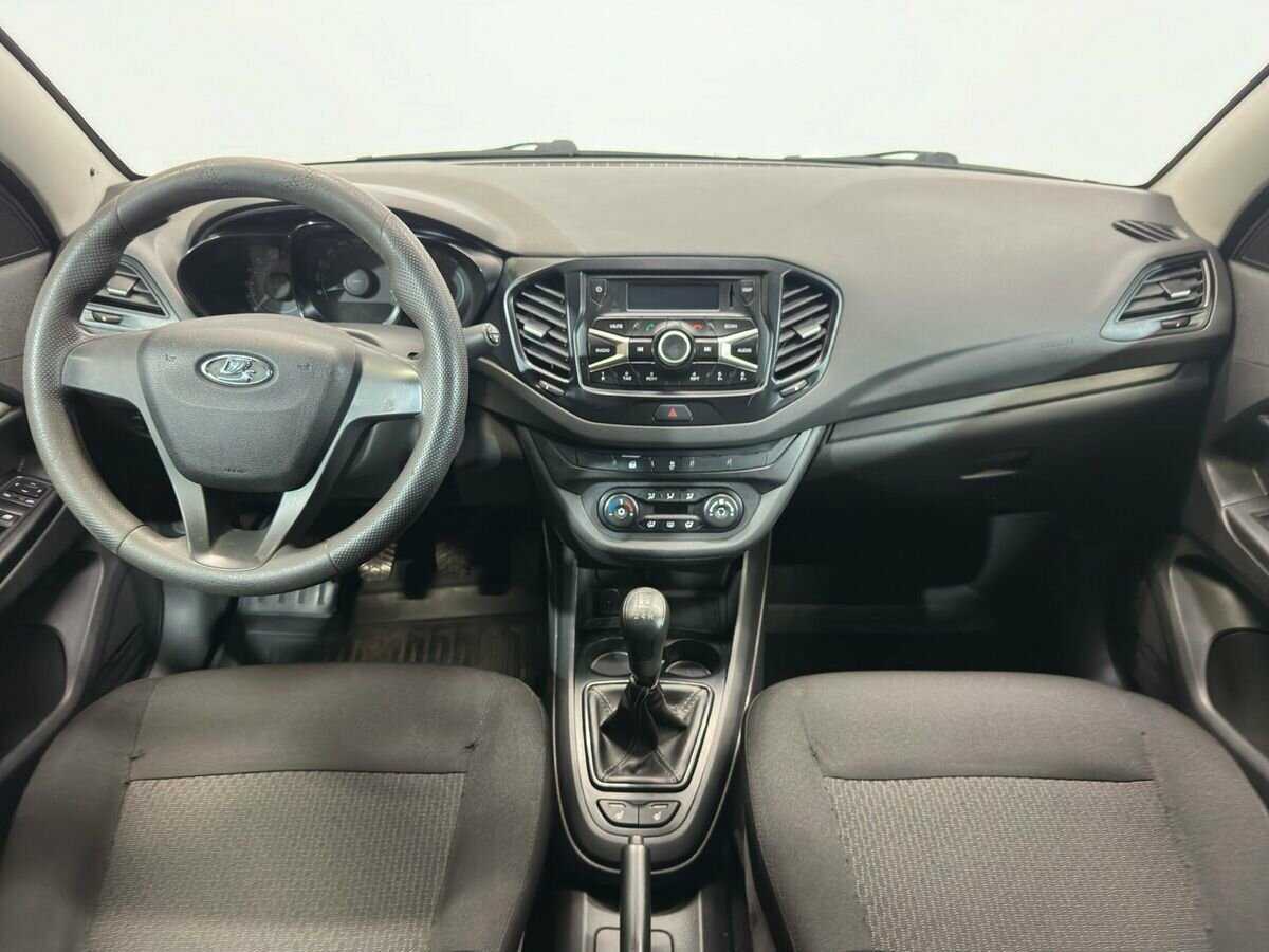 Lada (ВАЗ) Vesta с пробегом — 2016 год. Фото: #8