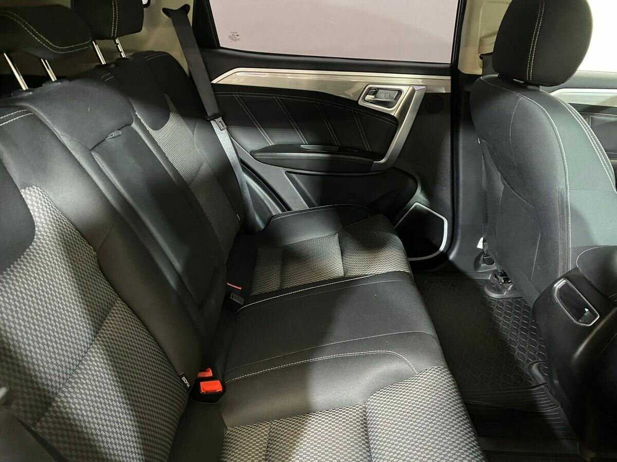 Geely Emgrand X7 с пробегом — 2019 год. Фото: #10