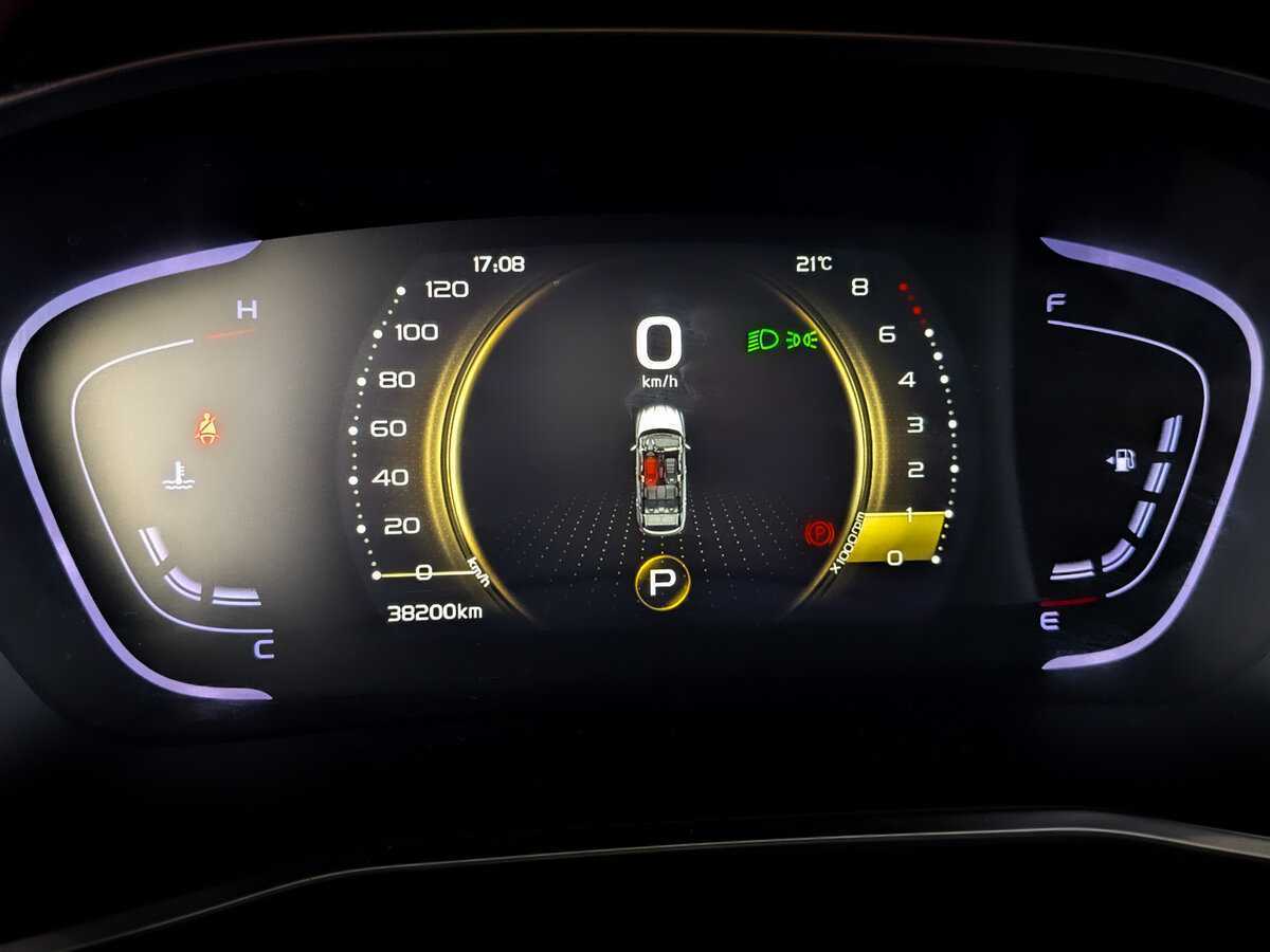 Geely Coolray с пробегом — 2020 год. Фото: #10