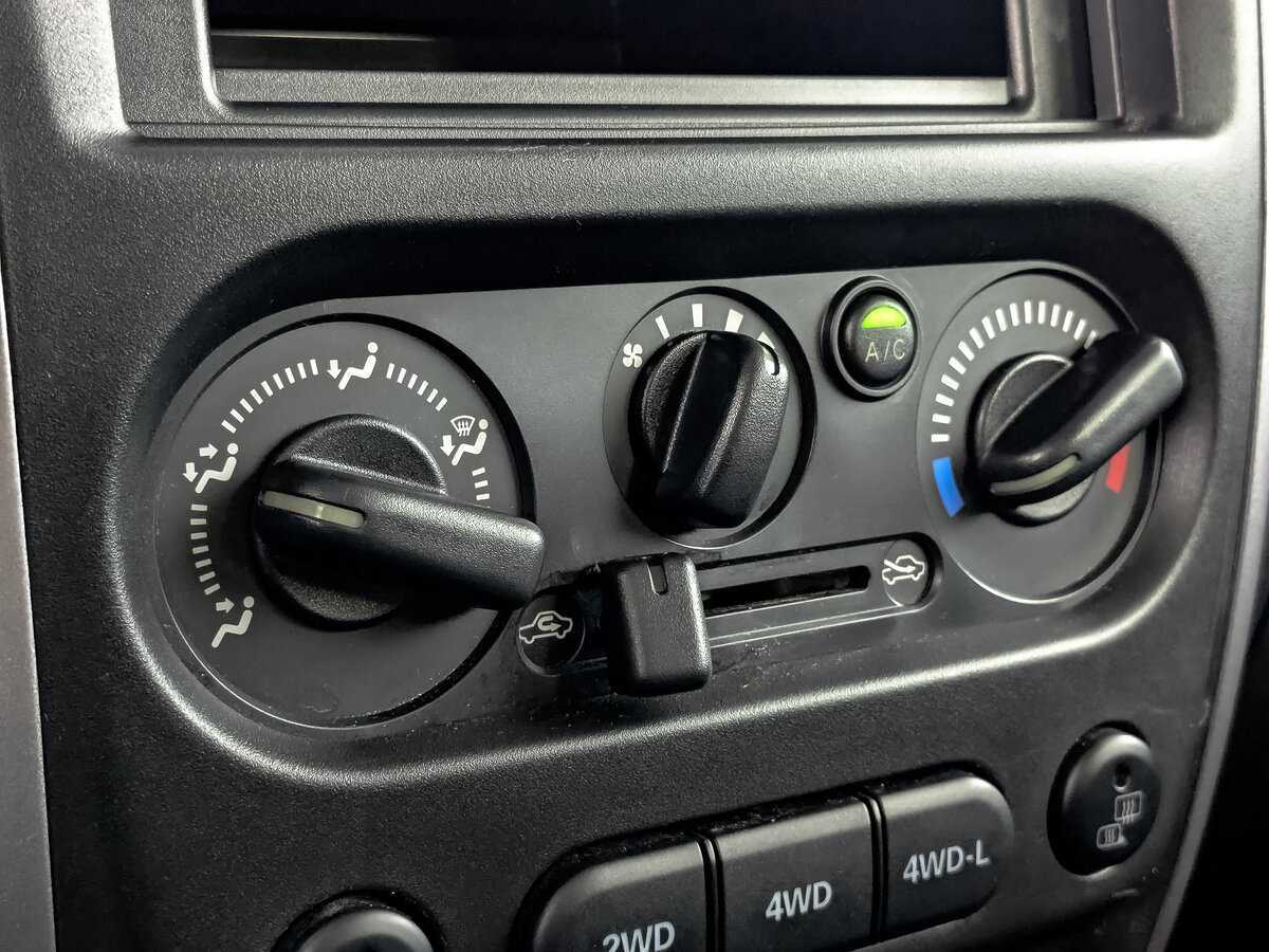 Suzuki Jimny с пробегом — 2017 год. Фото: #15