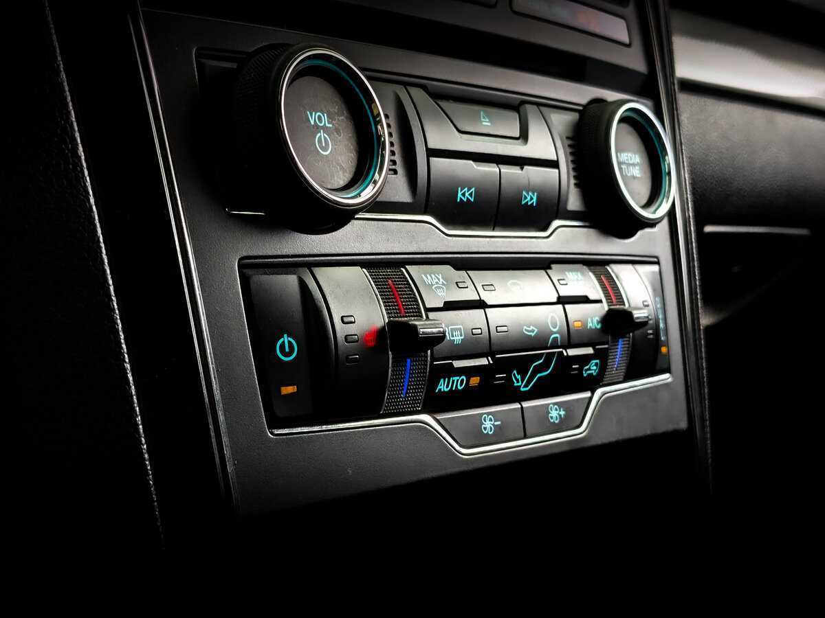 Ford Explorer с пробегом — 2017 год. Фото: #23