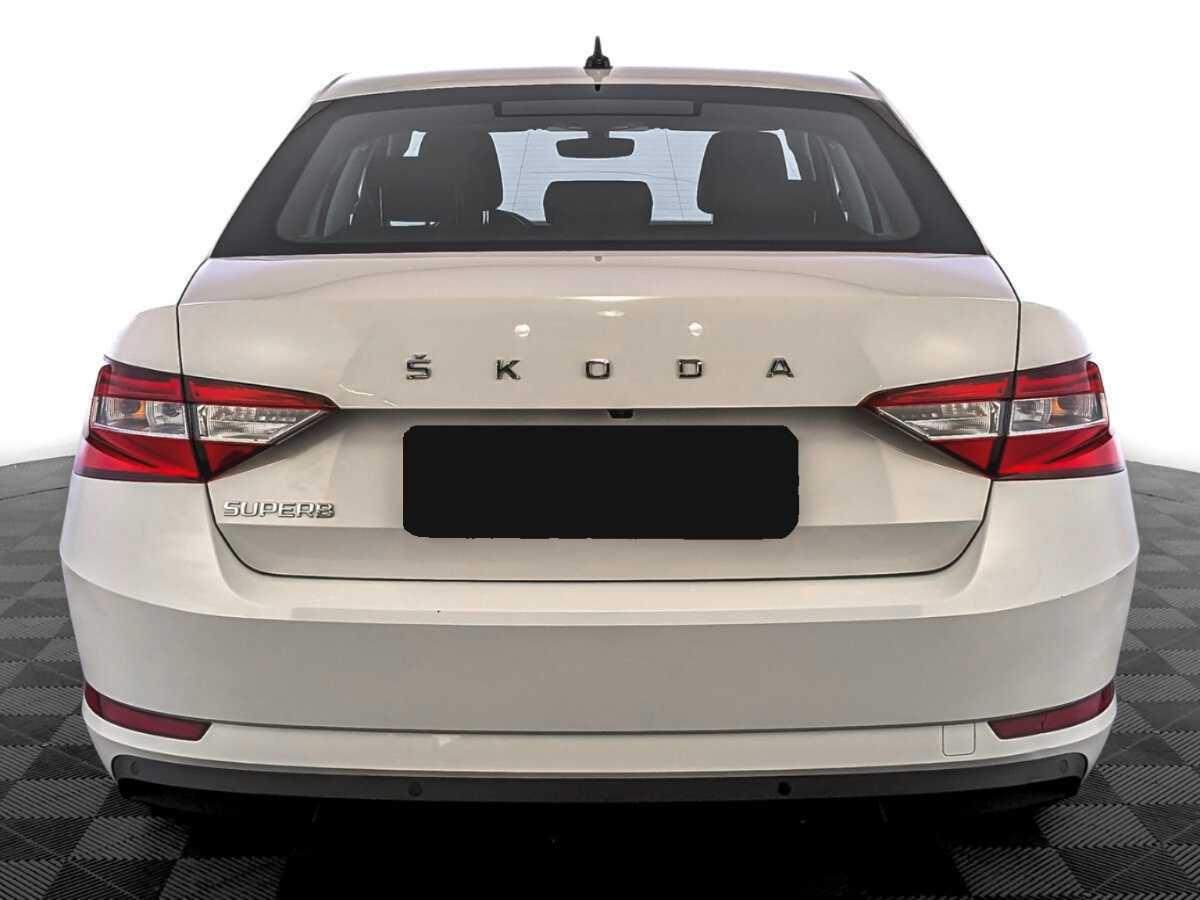 Skoda Superb с пробегом — 2021 год. Фото: #5