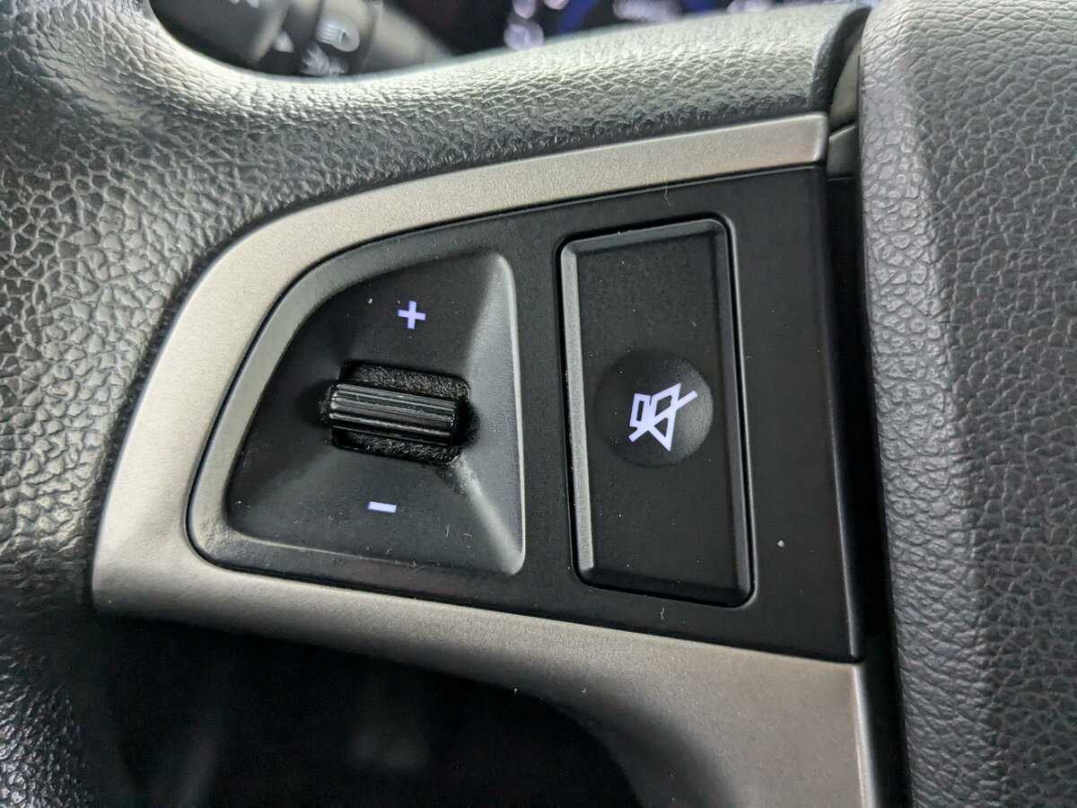 Hyundai Solaris с пробегом — 2015 год. Фото: #21