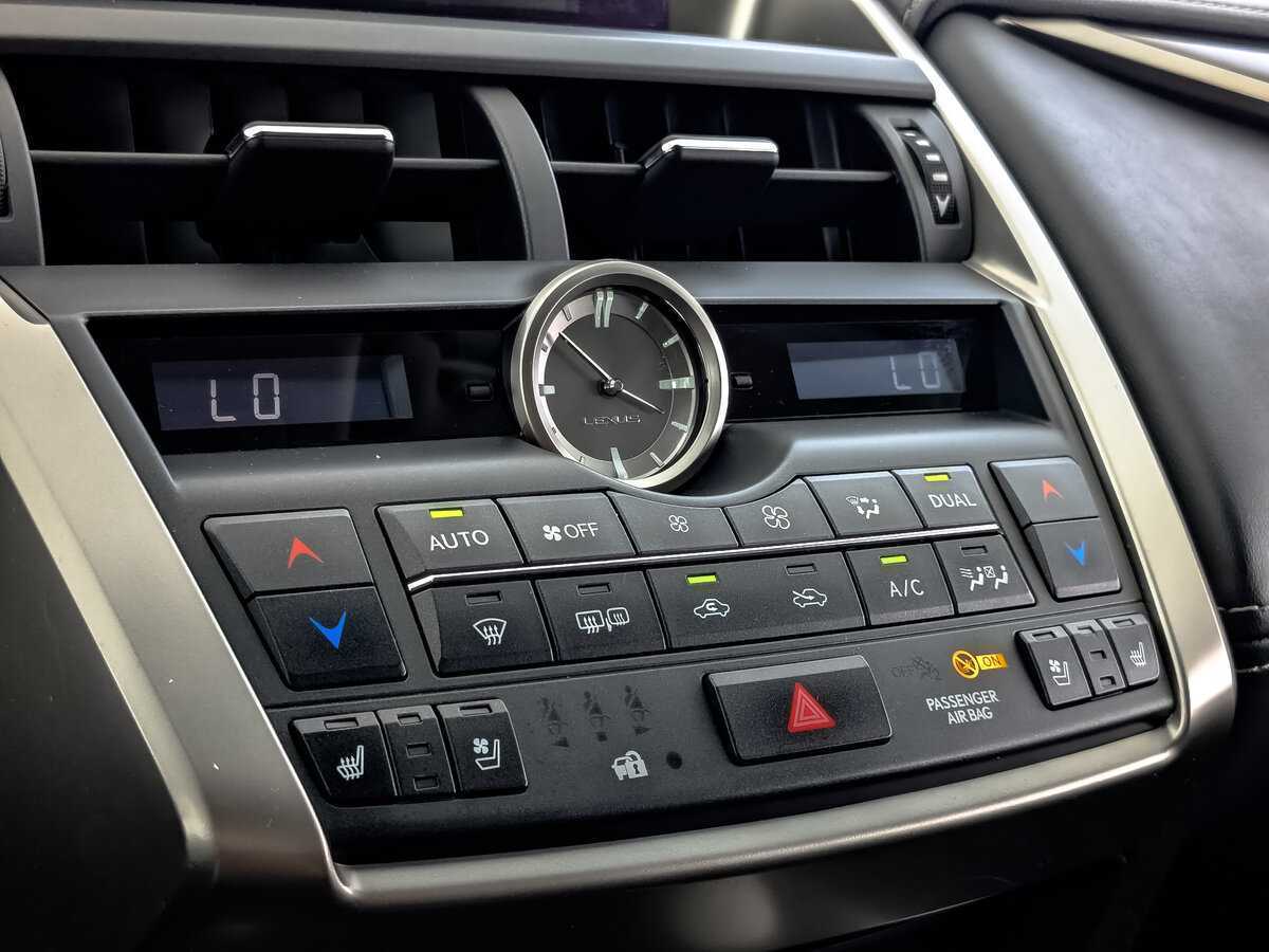 Lexus NX с пробегом — 2015 год. Фото: #16