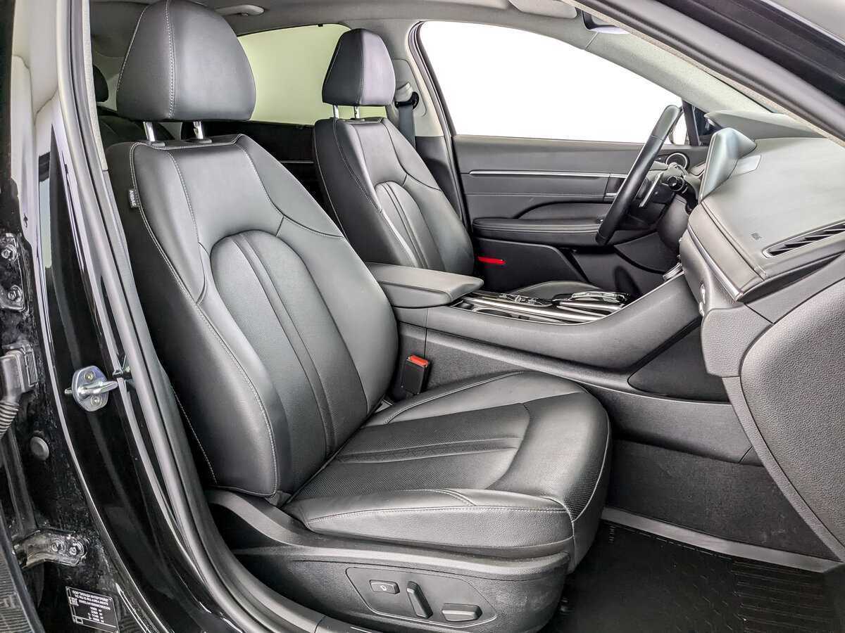 Hyundai Sonata с пробегом — 2022 год. Фото: #18