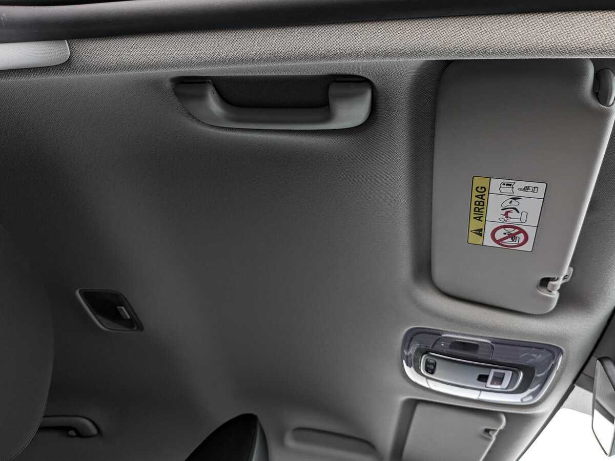 Hyundai Elantra с пробегом — 2021 год. Фото: #18