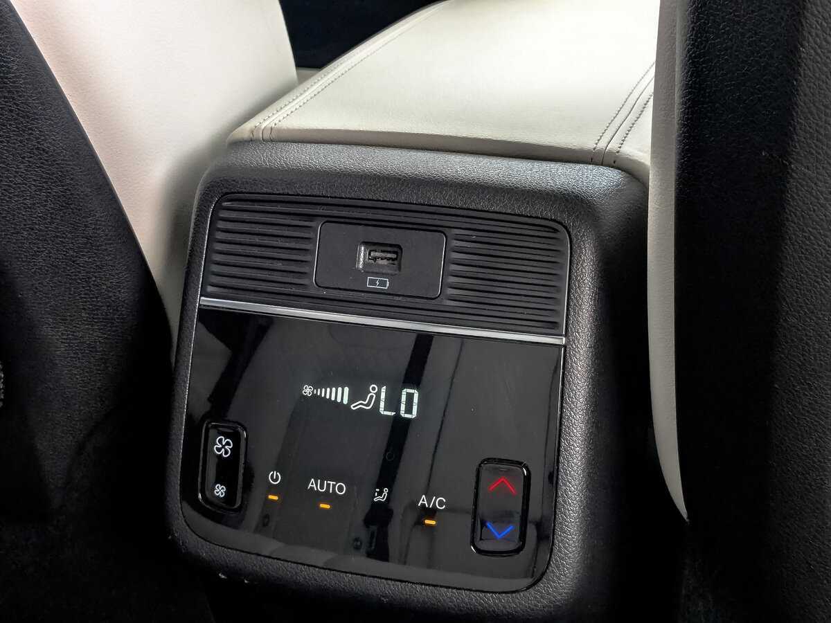 EXEED VX с пробегом — 2022 год. Фото: #24