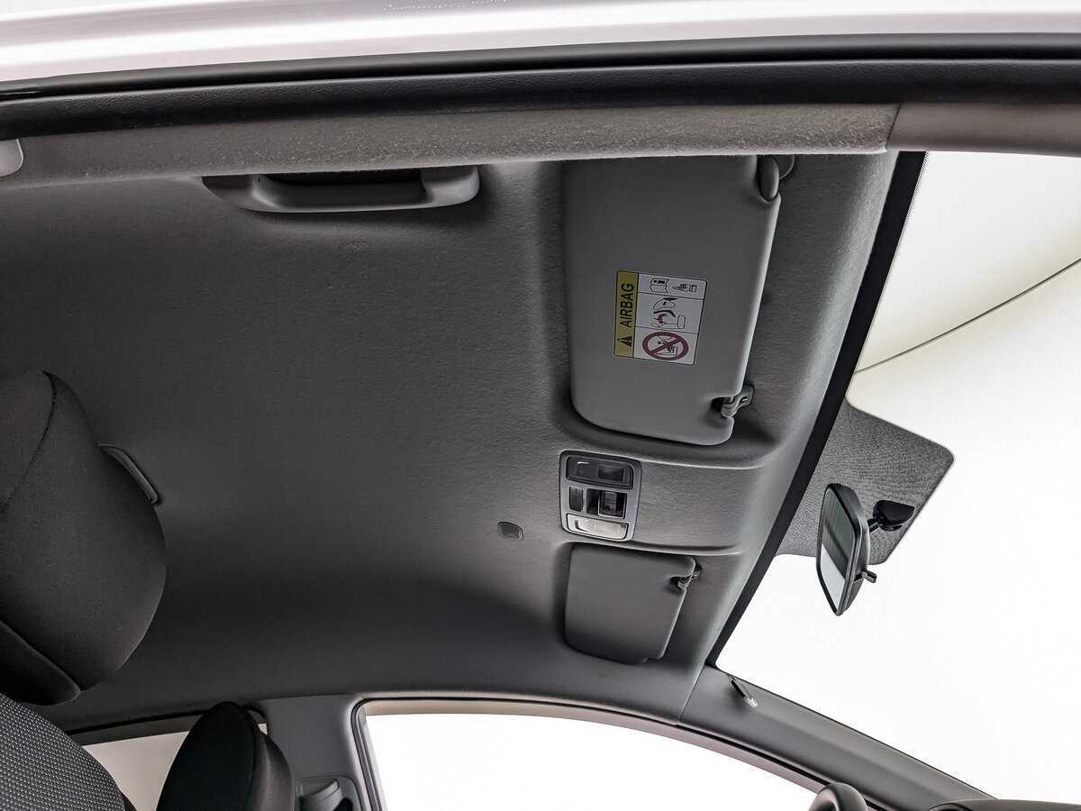 Hyundai Solaris с пробегом — 2022 год. Фото: #18