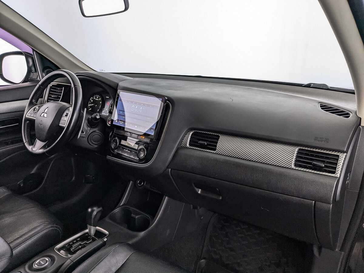 Mitsubishi Outlander с пробегом — 2012 год. Фото: #8