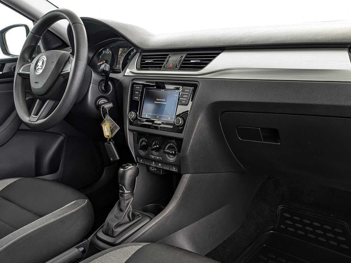 Skoda Rapid с пробегом — 2019 год. Фото: #8