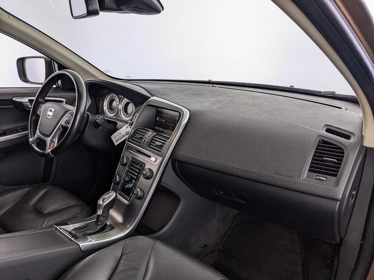 Volvo XC60 с пробегом — 2012 год. Фото: #8