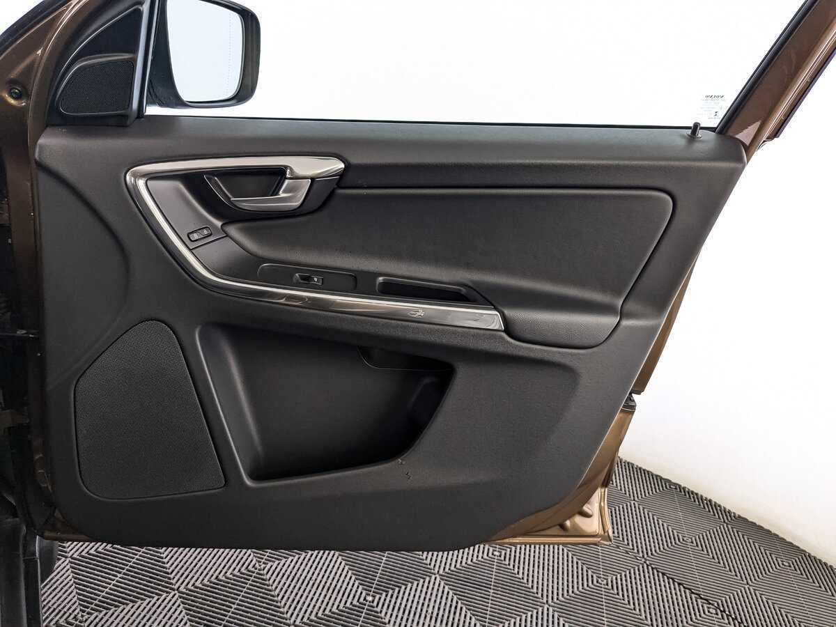 Volvo XC60 с пробегом — 2012 год. Фото: #20