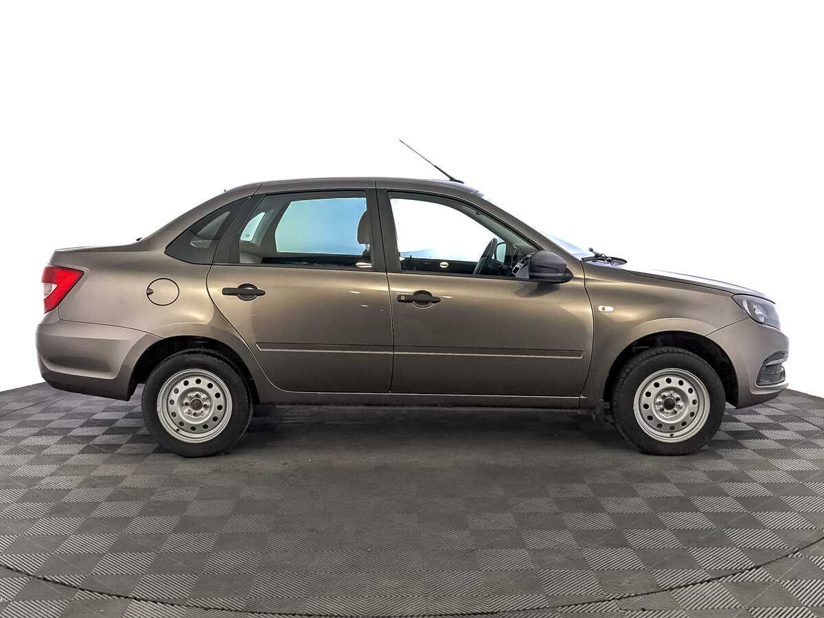 Lada (ВАЗ) Granta с пробегом — 2020 год. Фото: #3