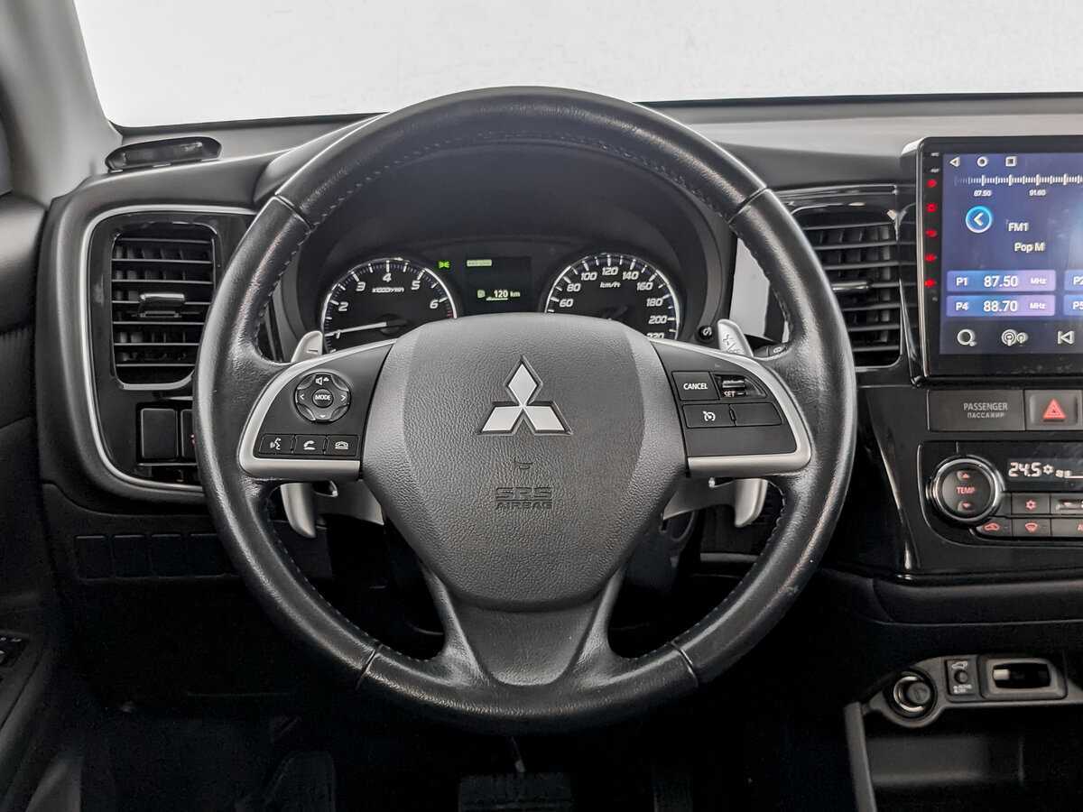 Mitsubishi Outlander с пробегом — 2014 год. Фото: #17