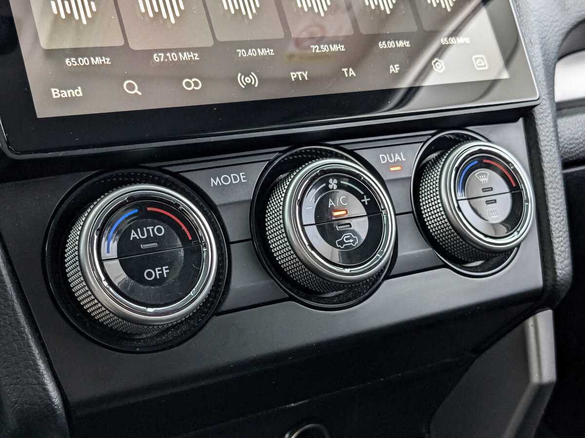 Subaru Forester с пробегом — 2015 год. Фото: #15