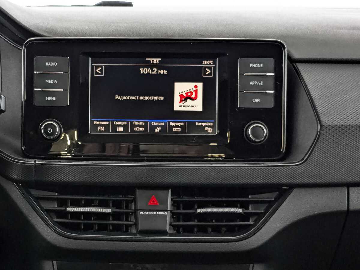 Volkswagen Polo с пробегом — 2020 год. Фото: #12