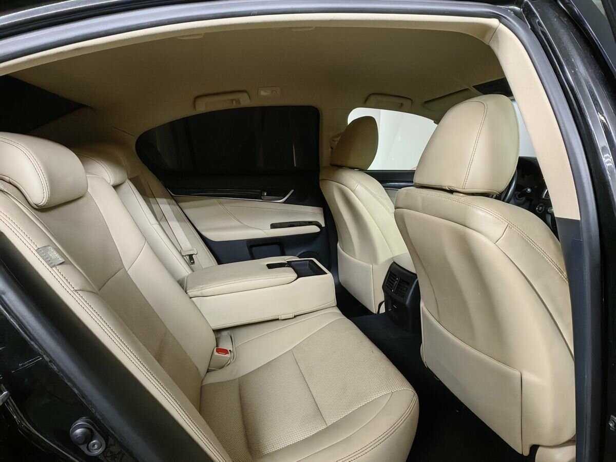 Lexus GS с пробегом — 2013 год. Фото: #11