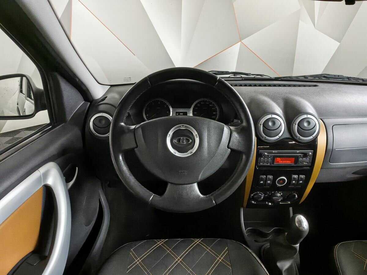 Lada (ВАЗ) Largus с пробегом — 2015 год. Фото: #14