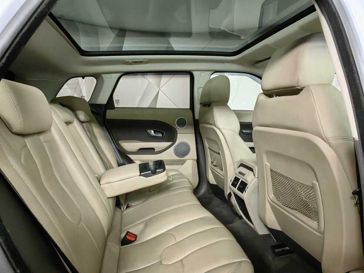 Land Rover Range Rover Evoque с пробегом — 2015 год. Фото: #11