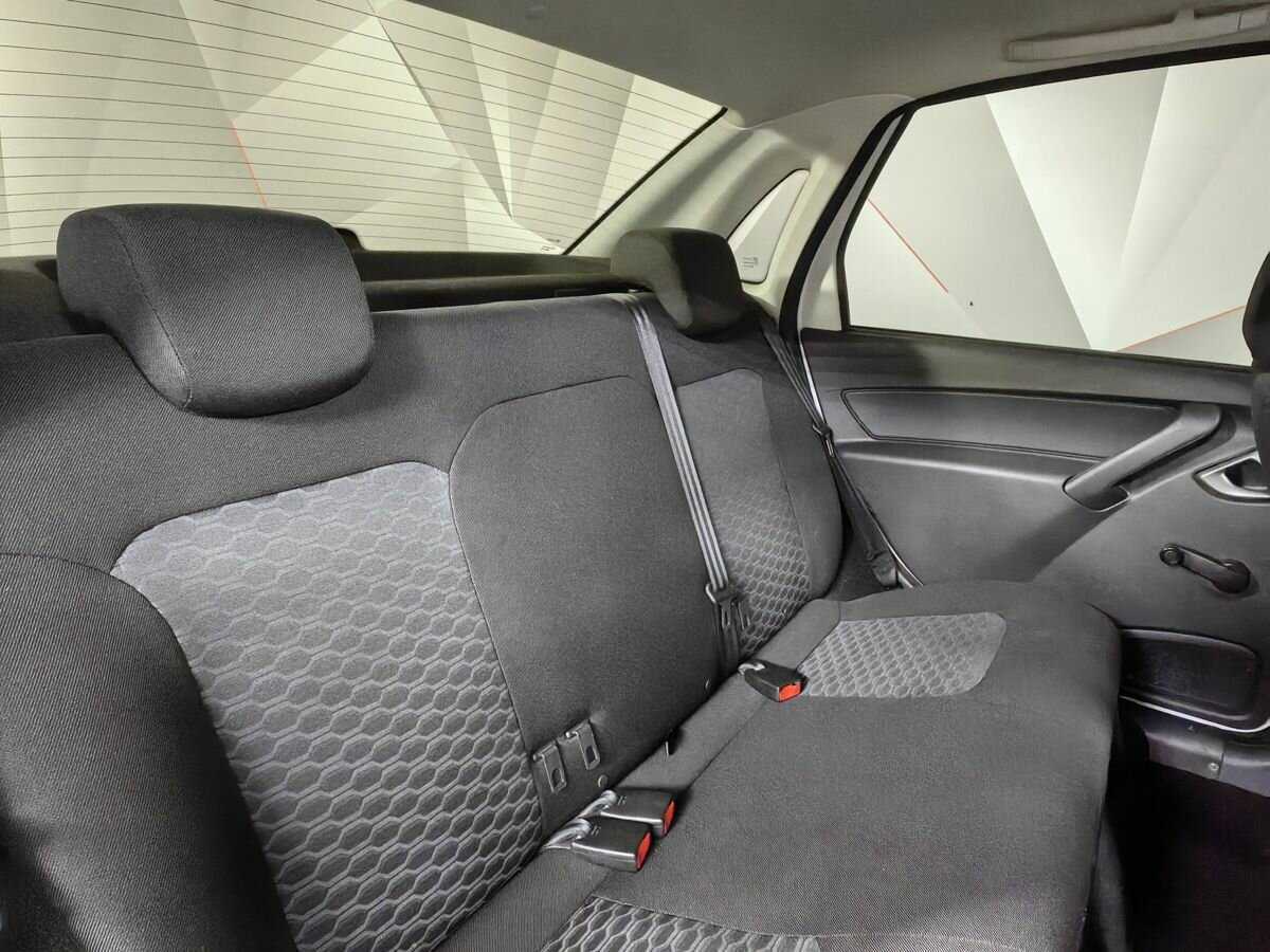 Lada (ВАЗ) Granta с пробегом — 2023 год. Фото: #10