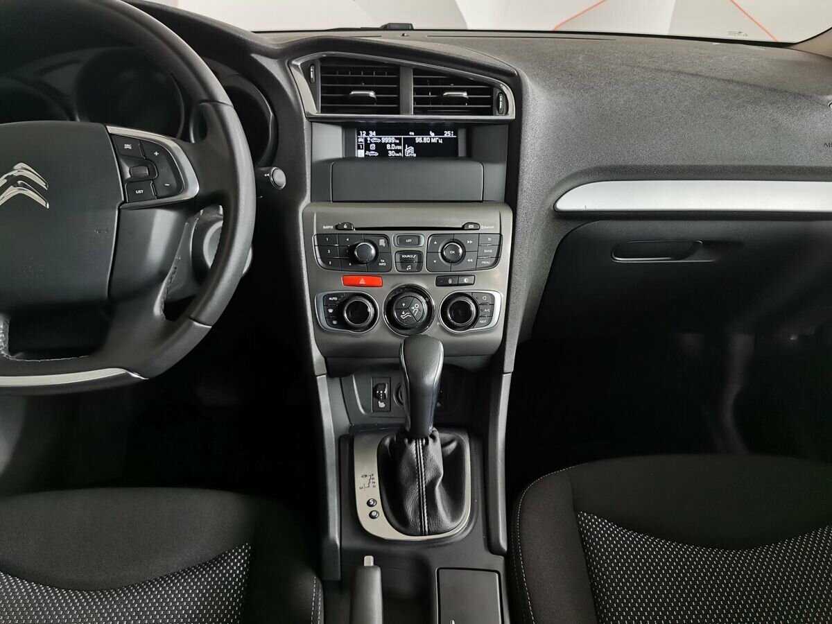 Citroen C4 с пробегом — 2018 год. Фото: #10