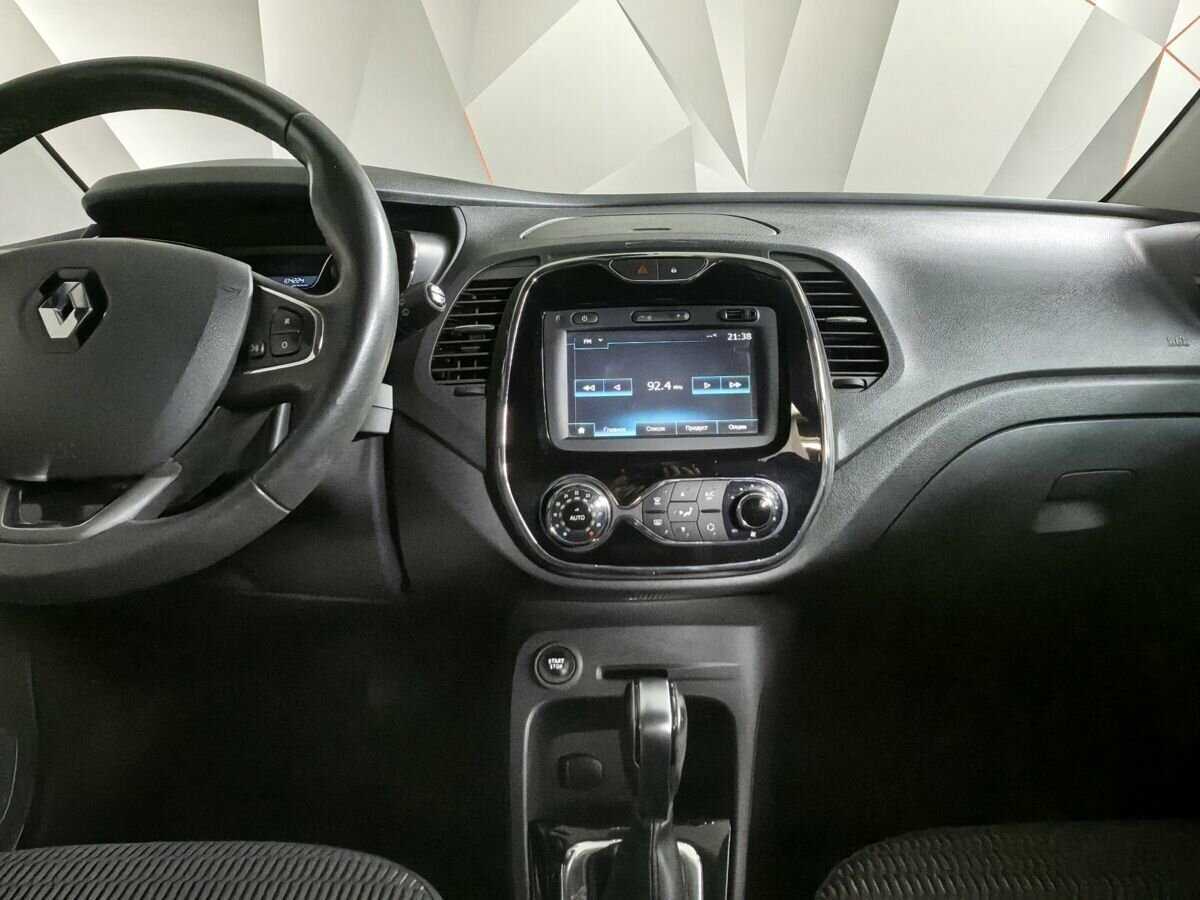 Renault Kaptur с пробегом — 2016 год. Фото: #10