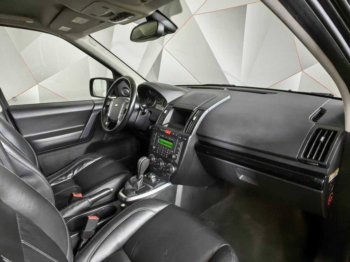 Land Rover Freelander с пробегом — 2012 год. Фото: #8