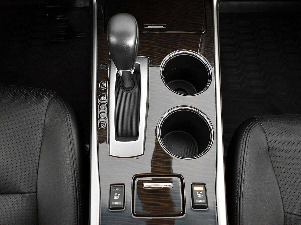 Nissan Teana с пробегом — 2014 год. Фото: #13