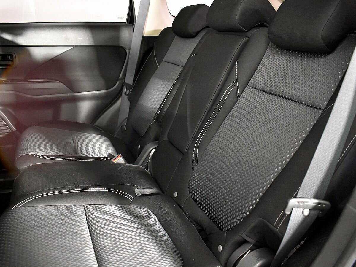 Mitsubishi Outlander с пробегом — 2020 год. Фото: #8