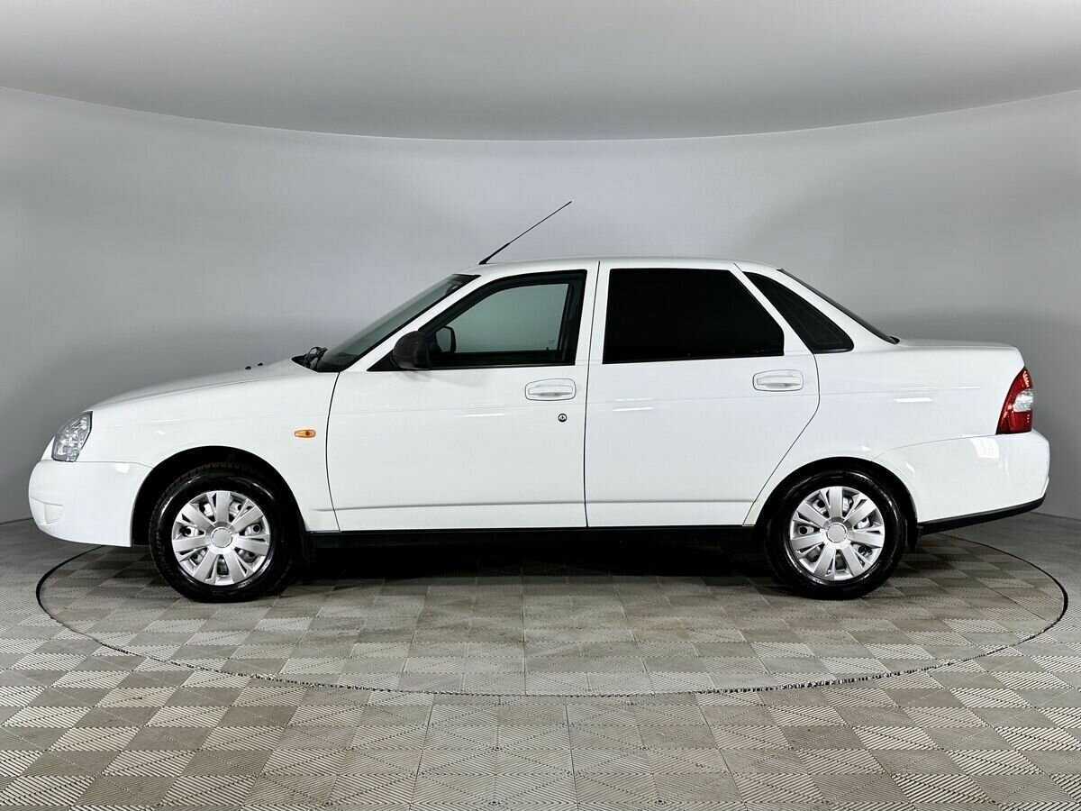 Lada (ВАЗ) Priora с пробегом — 2017 год. Фото: #5