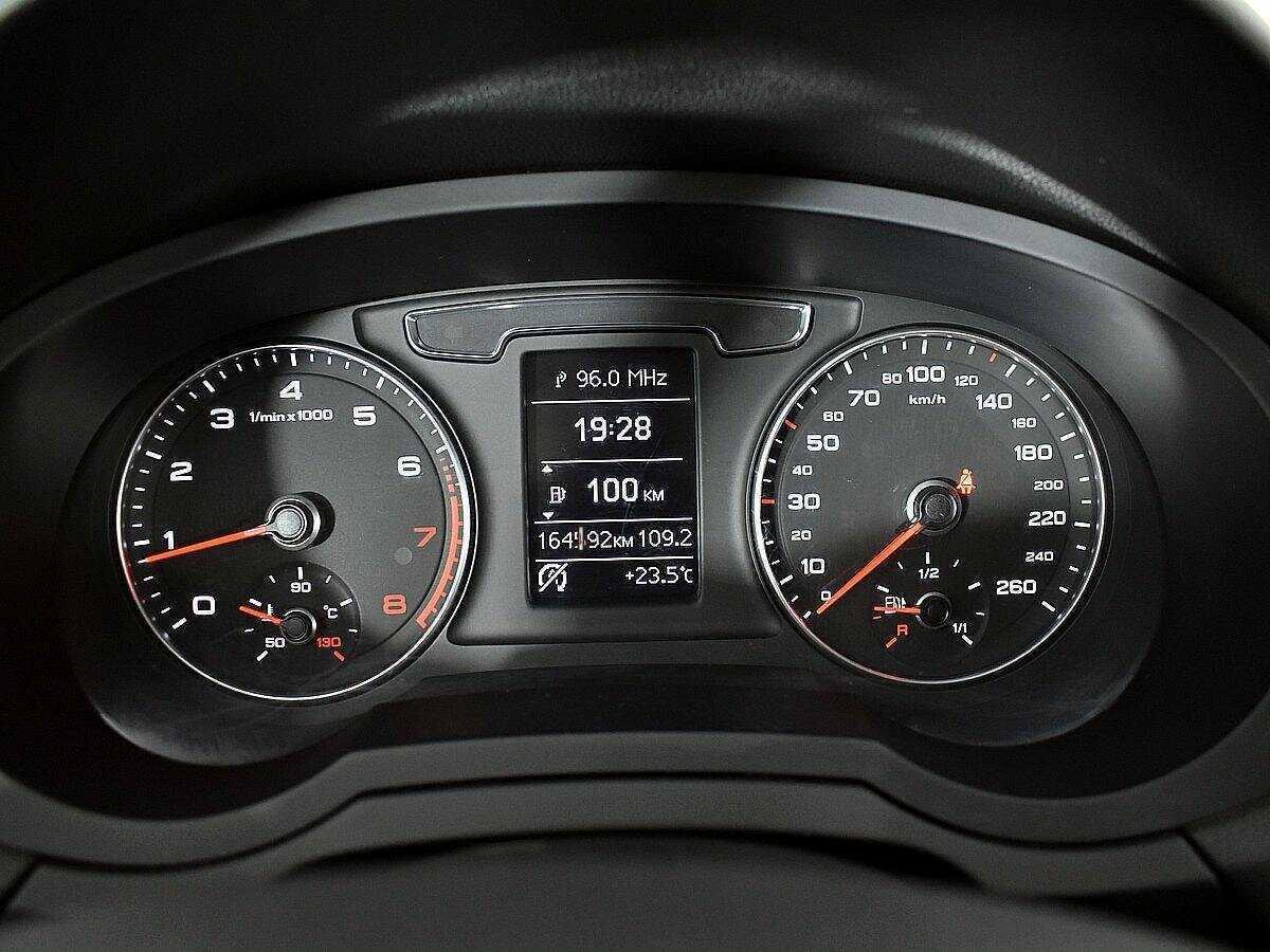 Audi Q3 с пробегом — 2015 год. Фото: #11