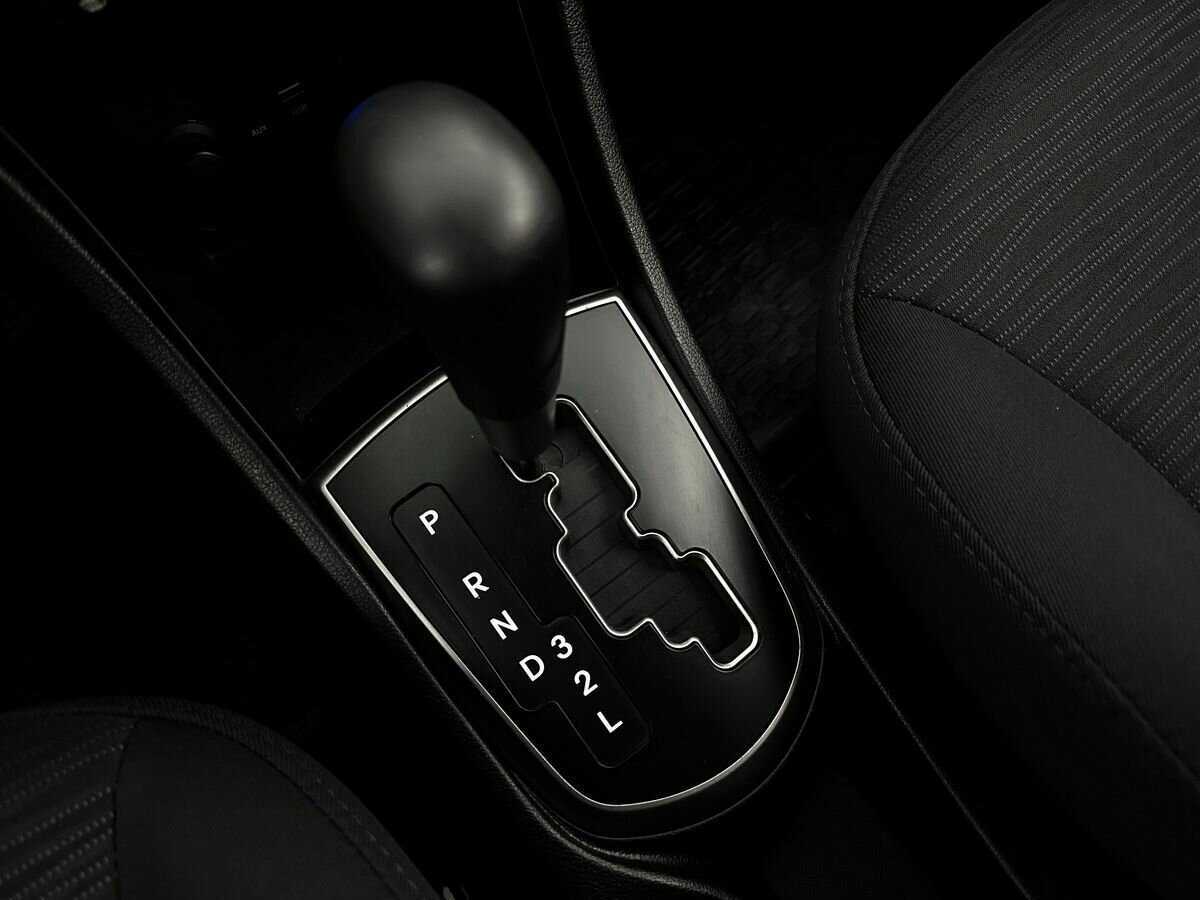 Hyundai Solaris с пробегом — 2015 год. Фото: #12