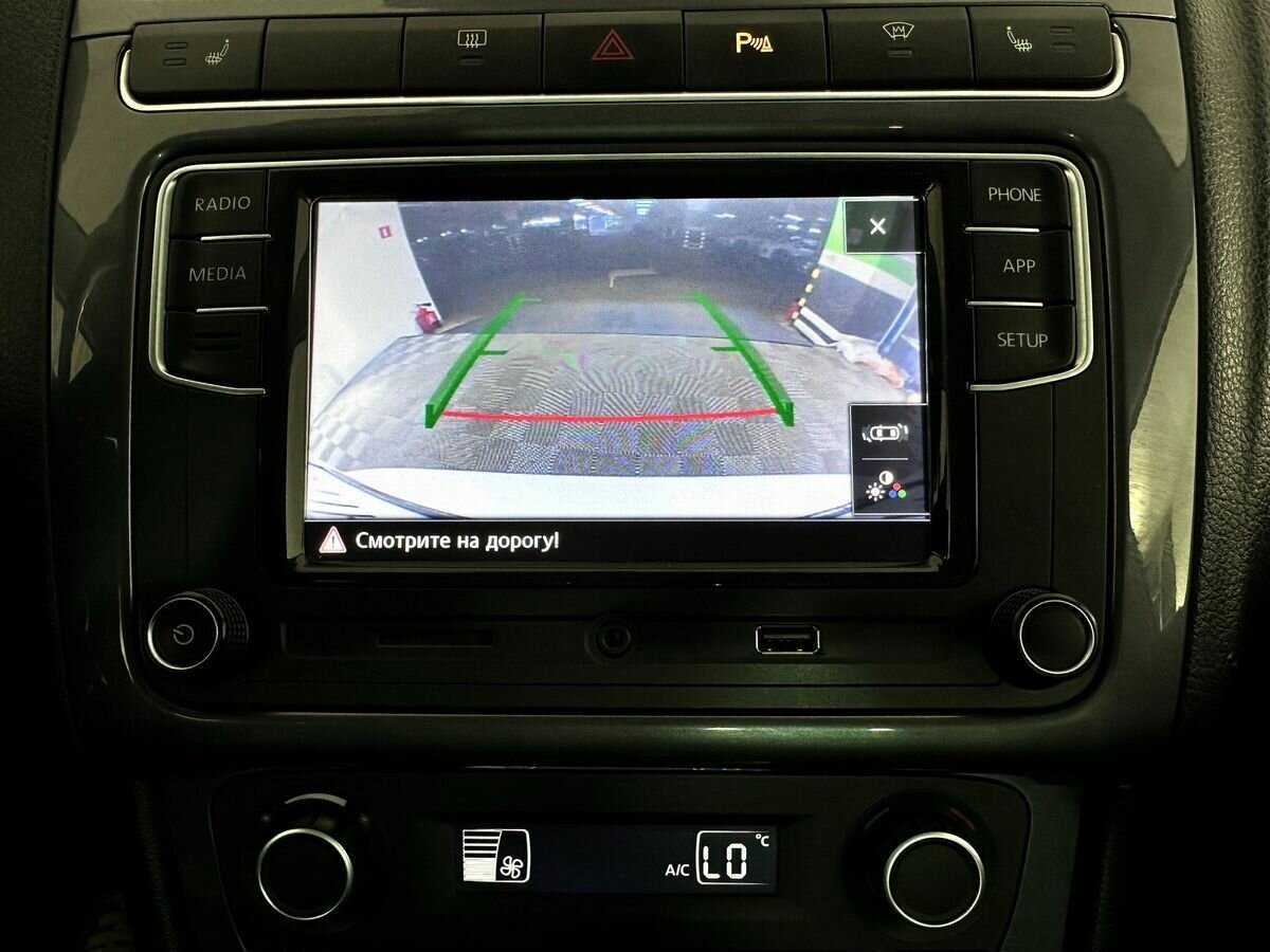 Volkswagen Polo с пробегом — 2018 год. Фото: #11