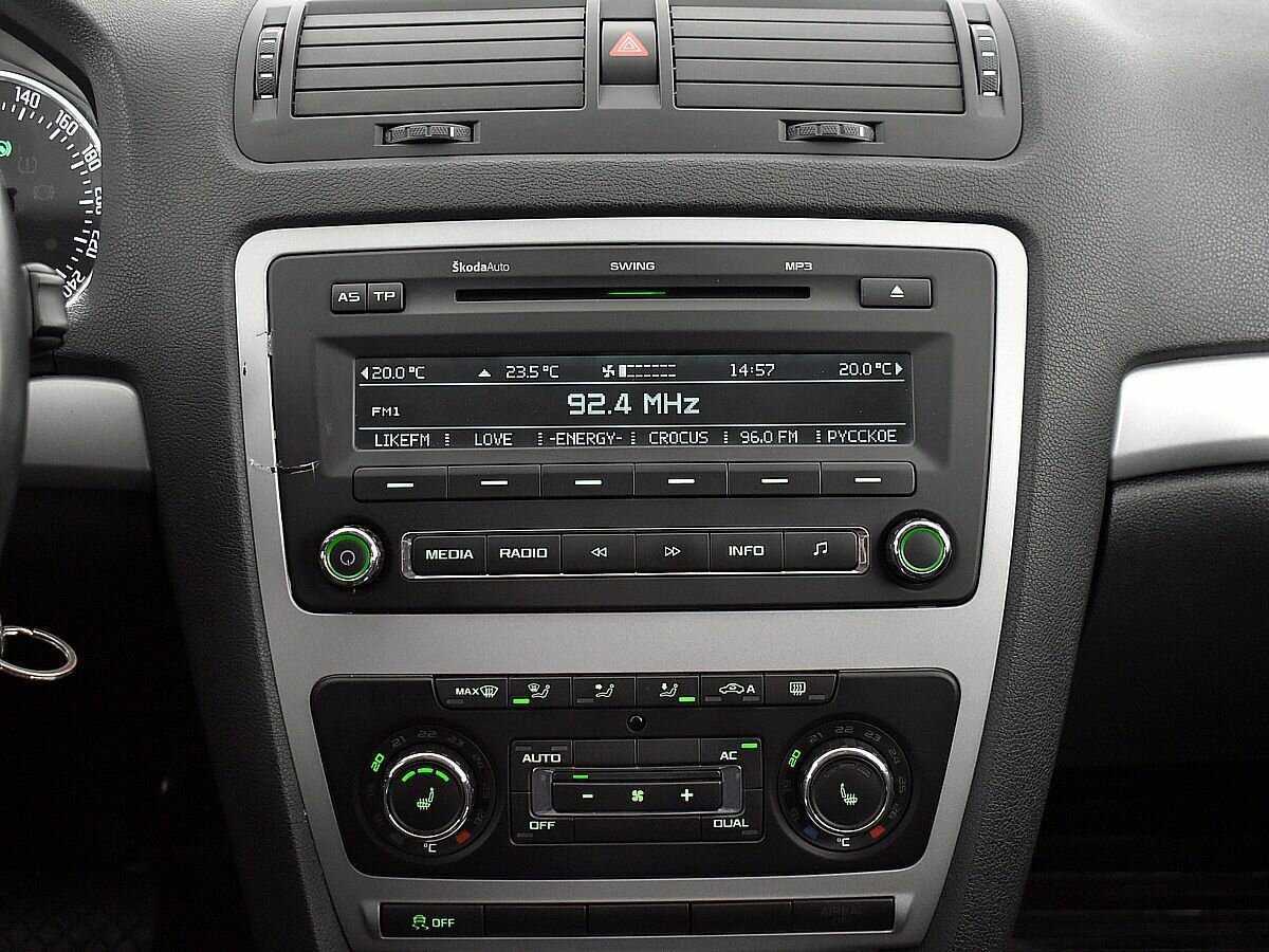 Skoda Octavia с пробегом — 2012 год. Фото: #12