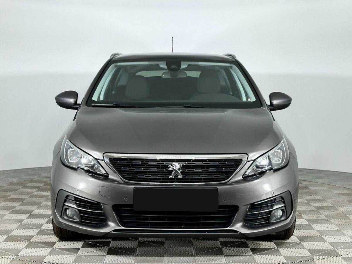 Peugeot 308 с пробегом — 2018 год. Фото: #2