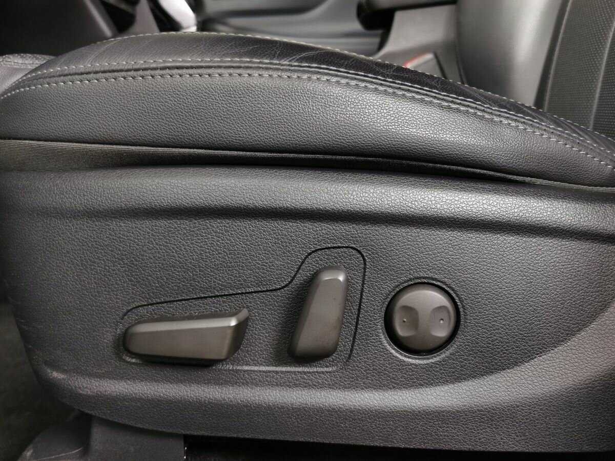 Hyundai Santa Fe с пробегом — 2019 год. Фото: #16