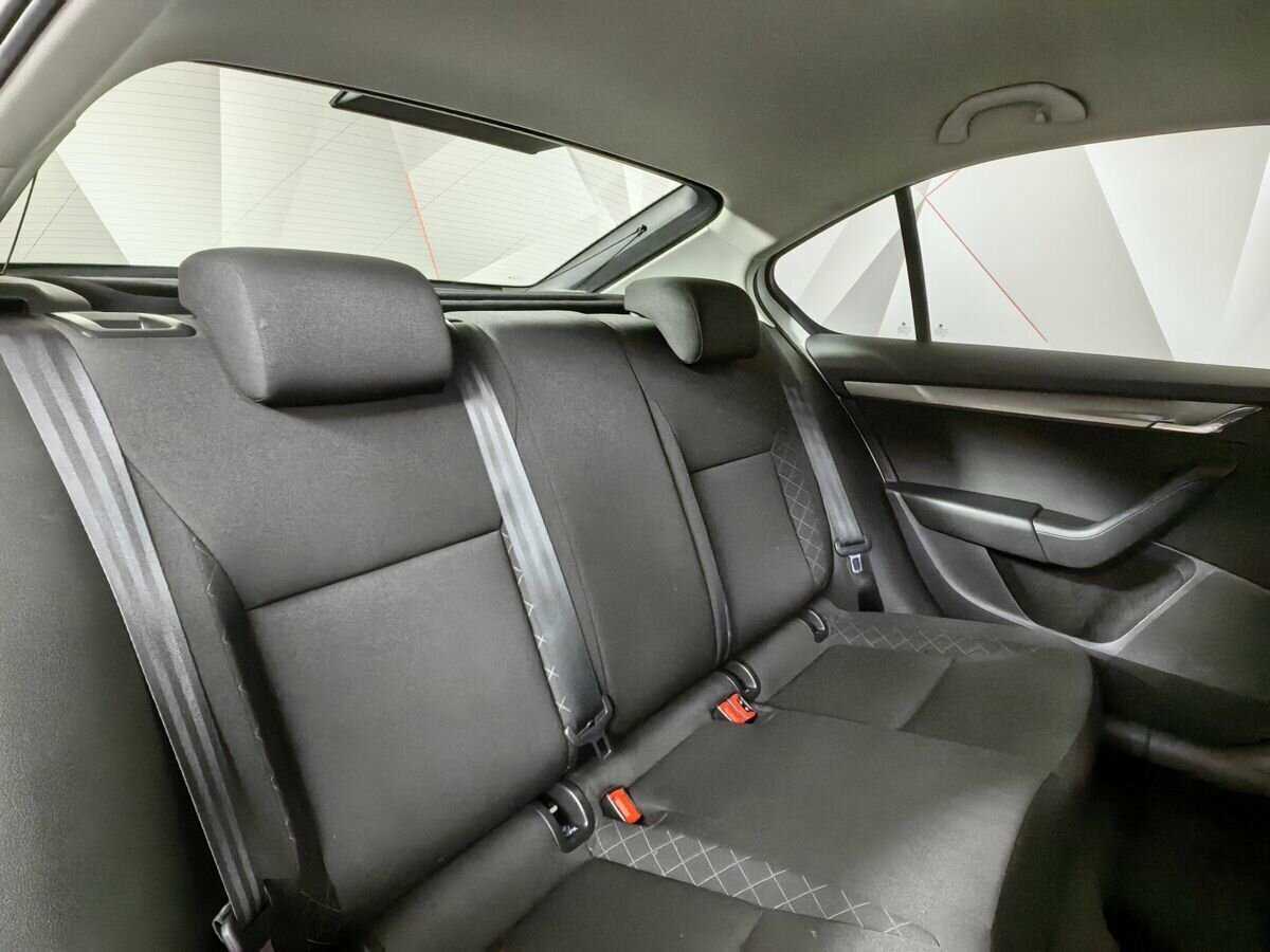 Skoda Octavia с пробегом — 2020 год. Фото: #12