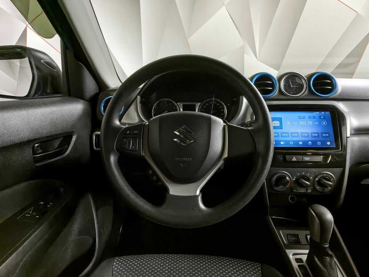 Suzuki Vitara с пробегом — 2018 год. Фото: #14