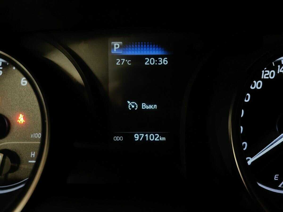 Toyota Camry с пробегом — 2021 год. Фото: #16