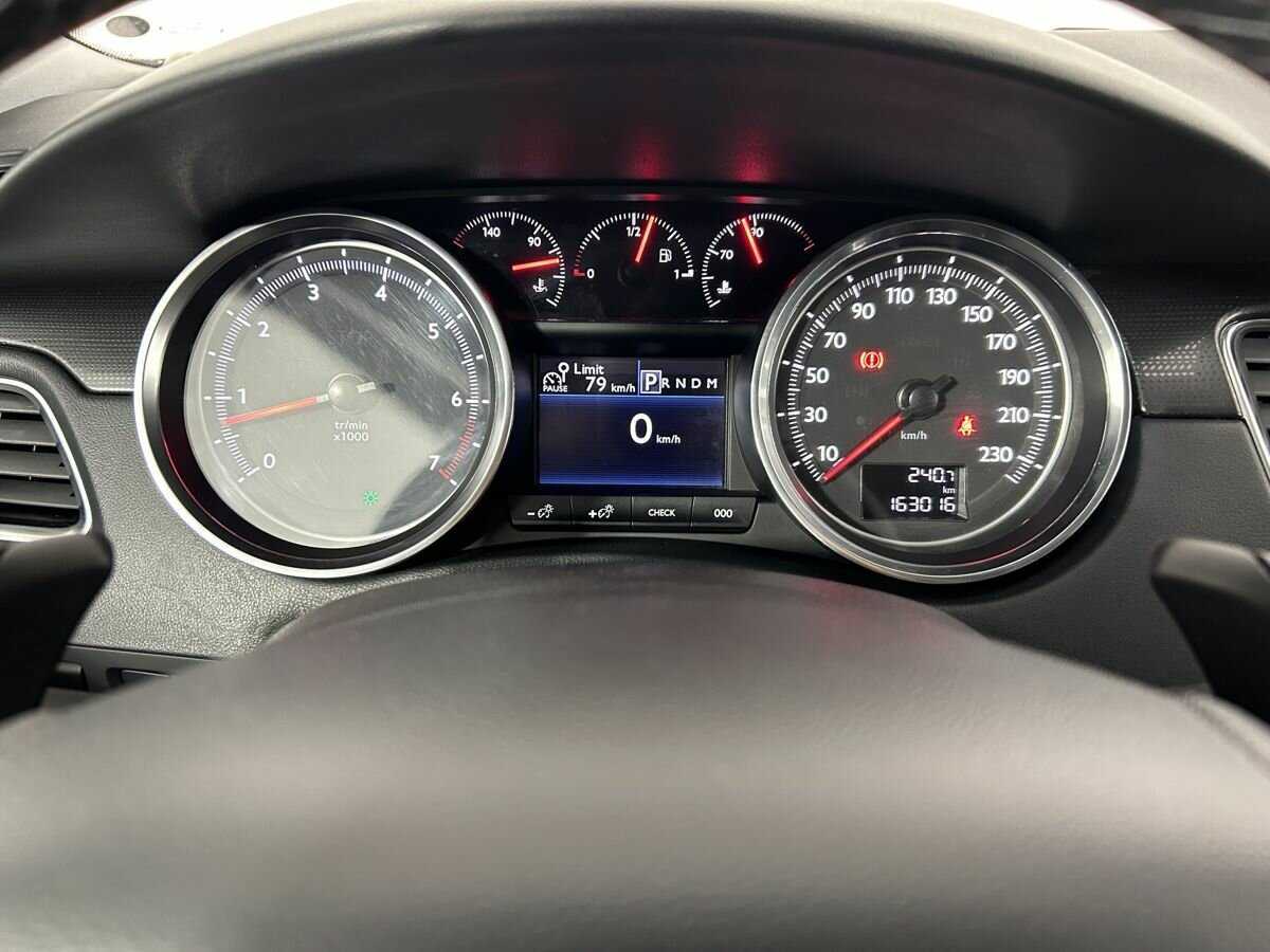 Peugeot 508 с пробегом — 2013 год. Фото: #10