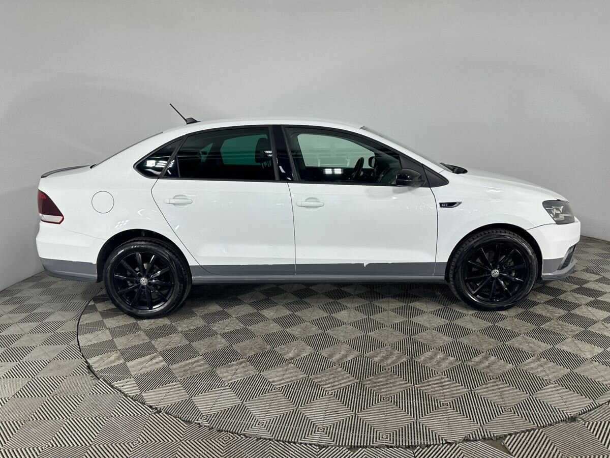 Volkswagen Polo с пробегом — 2018 год. Фото: #3