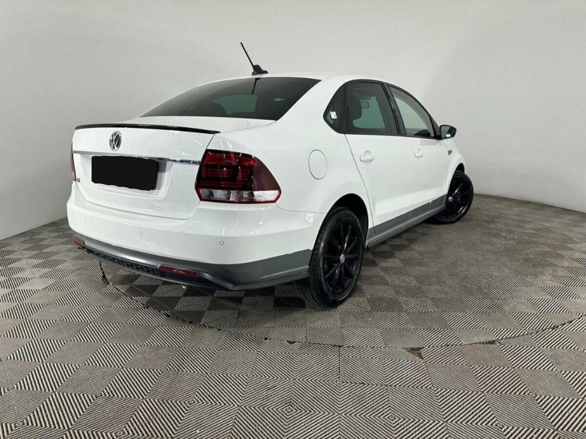 Volkswagen Polo с пробегом — 2018 год. Фото: #5