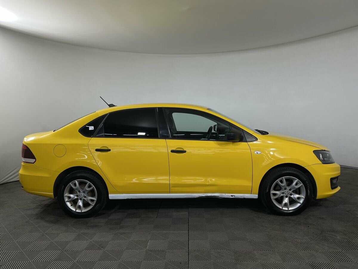 Volkswagen Polo с пробегом — 2017 год. Фото: #3