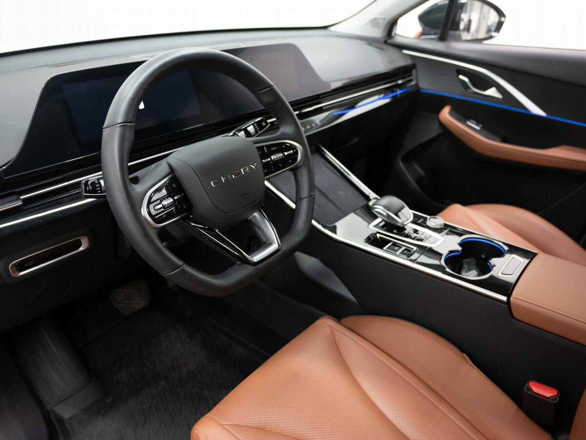 OMODA C5 с пробегом — 2023 год. Фото: #6