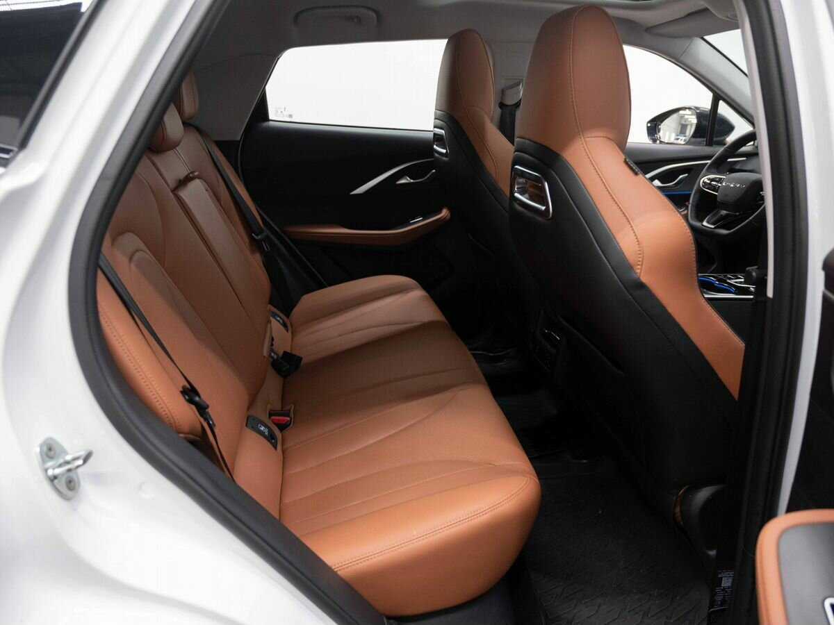 OMODA C5 с пробегом — 2023 год. Фото: #9