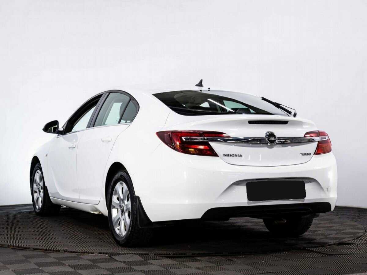 Opel Insignia с пробегом — 2014 год. Фото: #3