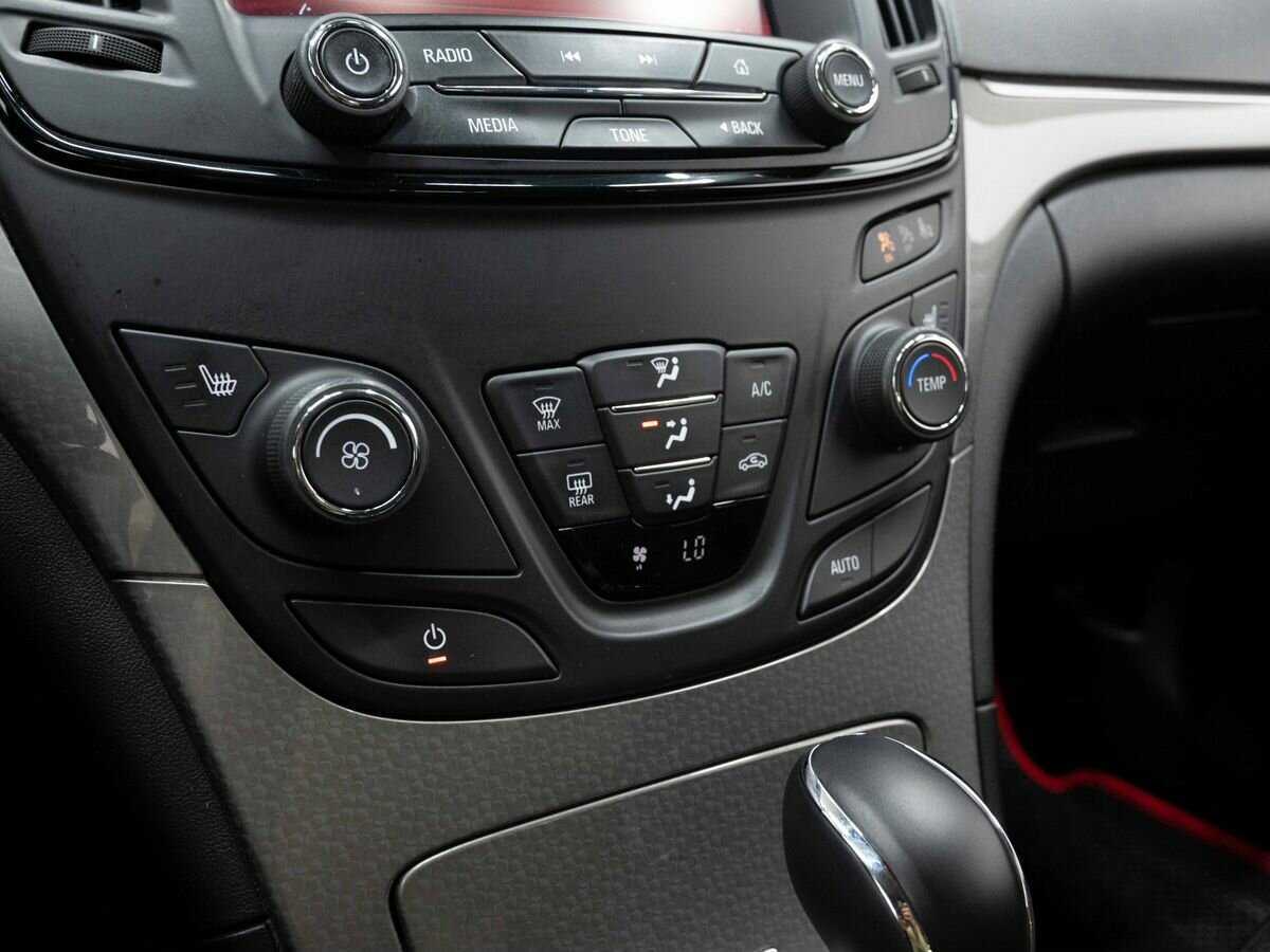 Opel Insignia с пробегом — 2014 год. Фото: #20